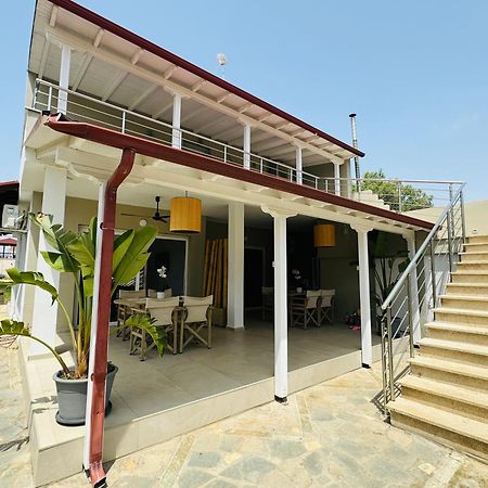 Central Luxury Apartment In Paralia Ofryniou Ofrínion エクステリア 写真