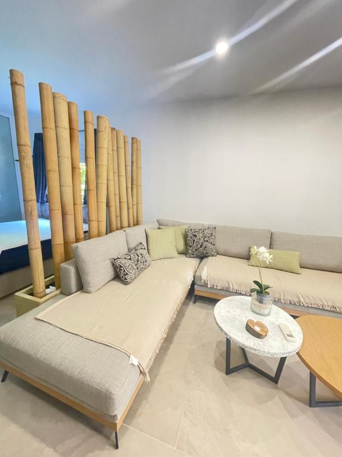 Central Luxury Apartment In Paralia Ofryniou Ofrínion エクステリア 写真